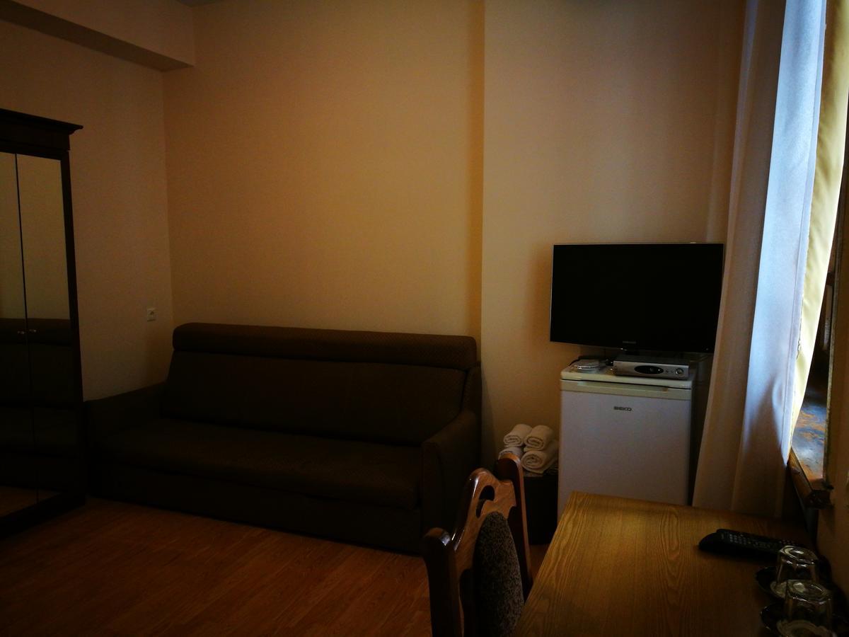 Hotel Salo ティビリシ エクステリア 写真