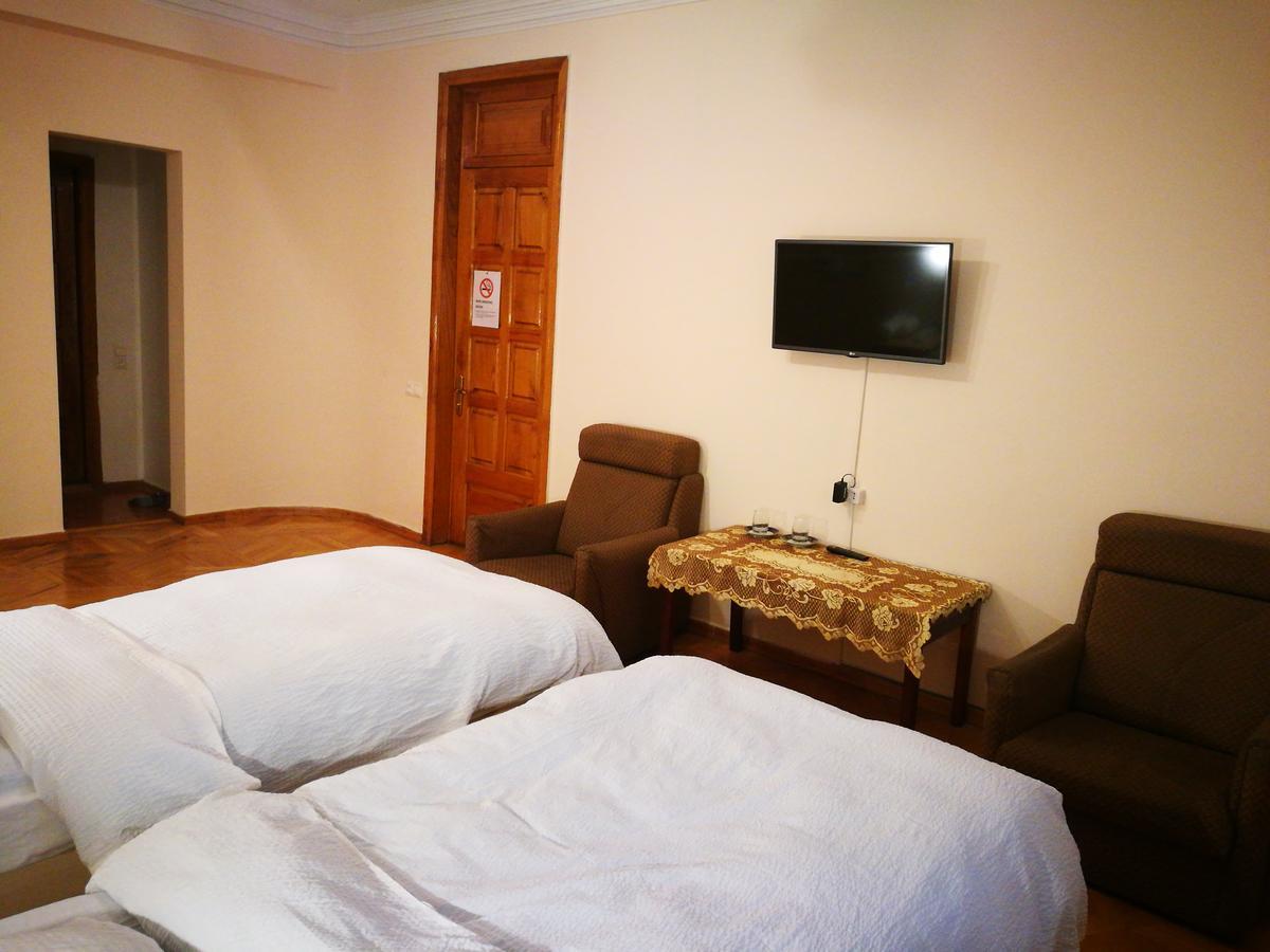 Hotel Salo ティビリシ エクステリア 写真
