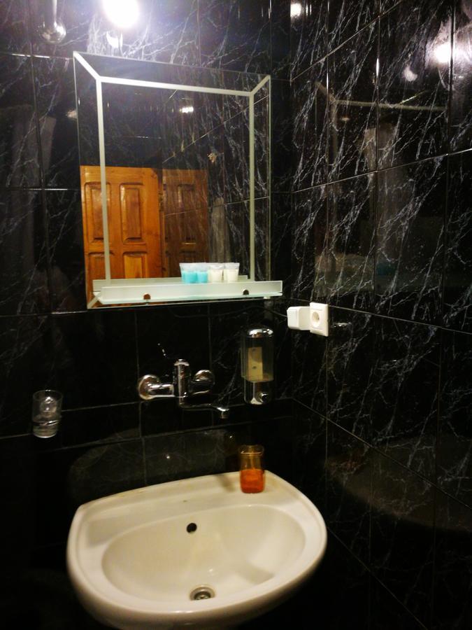 Hotel Salo ティビリシ エクステリア 写真