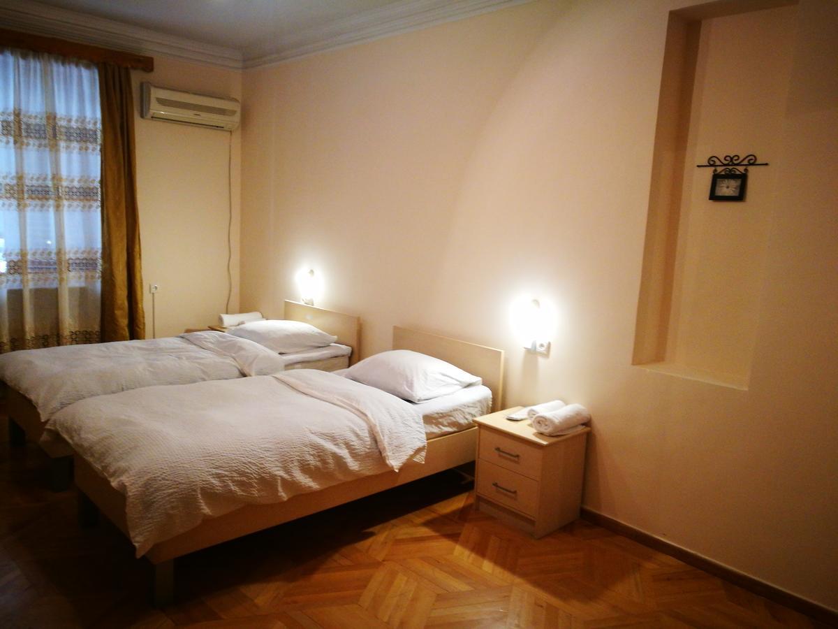 Hotel Salo ティビリシ エクステリア 写真