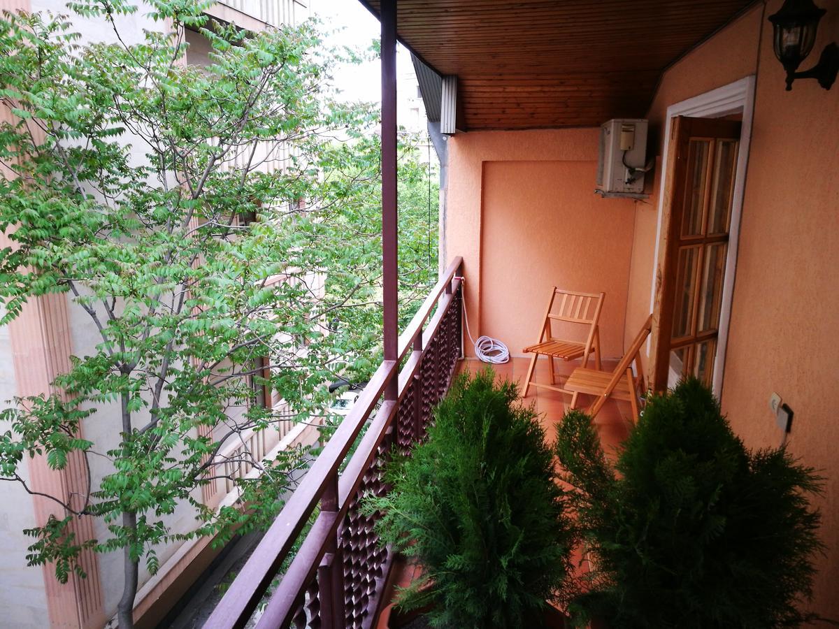 Hotel Salo ティビリシ エクステリア 写真
